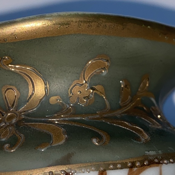 Antique I & E Co Hand painted with moriage 12 inch tall vase - Picture 10 of 11